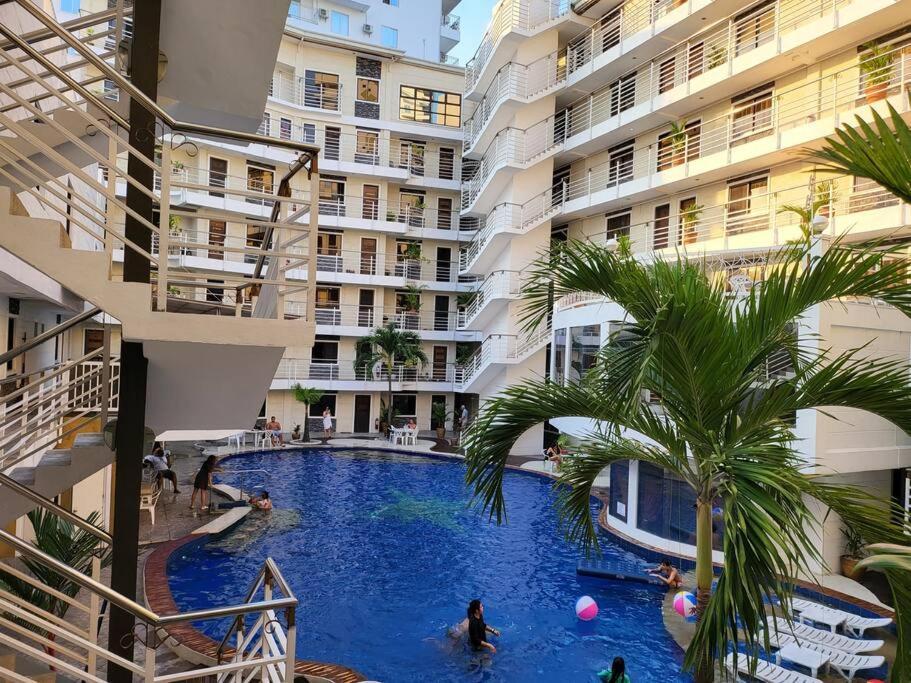 Kandi Resort-Type Spacious 1 Bedroom With Netflix And Free Housekeeping Ángeles Exterior foto