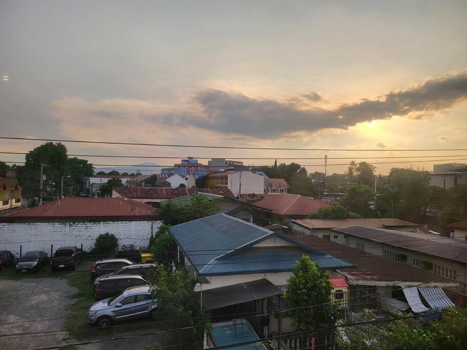 Kandi Resort-Type Spacious 1 Bedroom With Netflix And Free Housekeeping Ángeles Exterior foto
